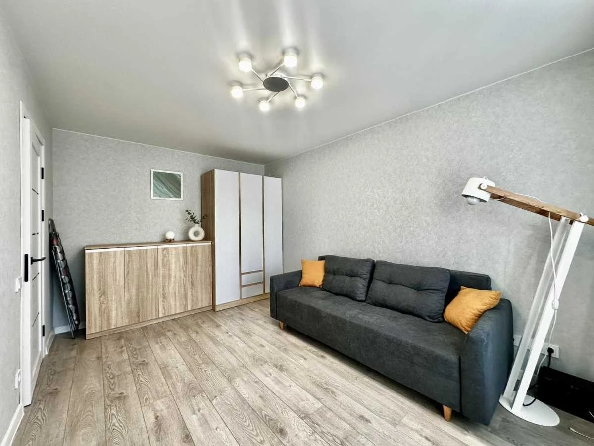 Сдается 1-комнатная квартира 28 м², улица Симиренка, 20
