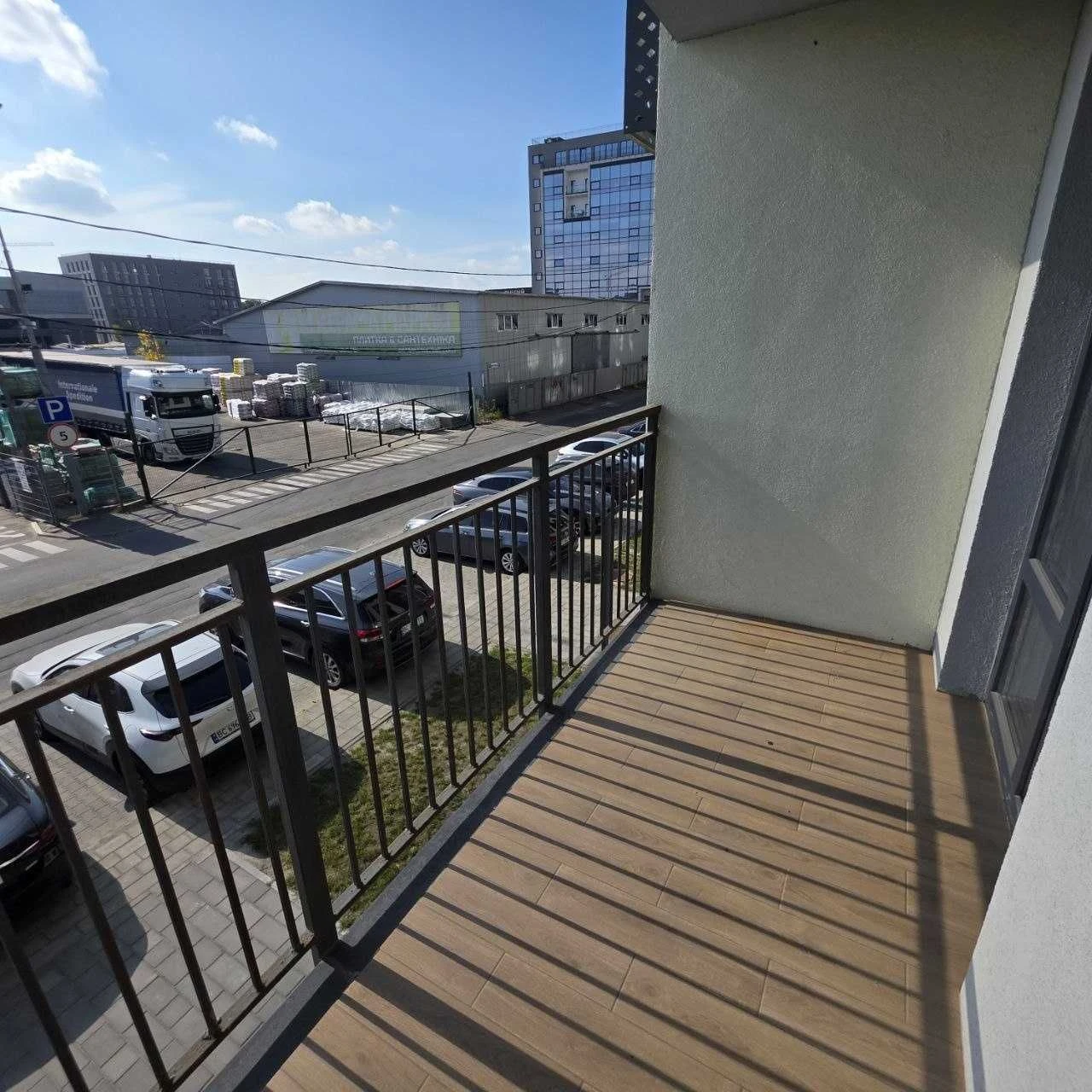 Sale of a modern one-bedroom apartment in the city center - No buyer's commission!