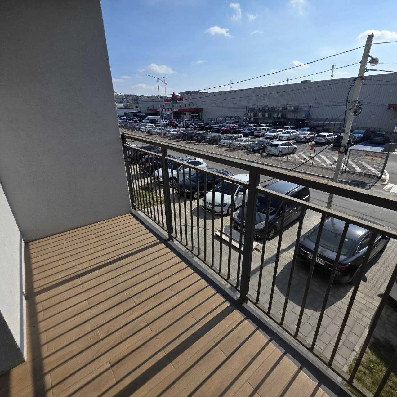 Sale of a modern one-bedroom apartment in the city center - No buyer's commission!
