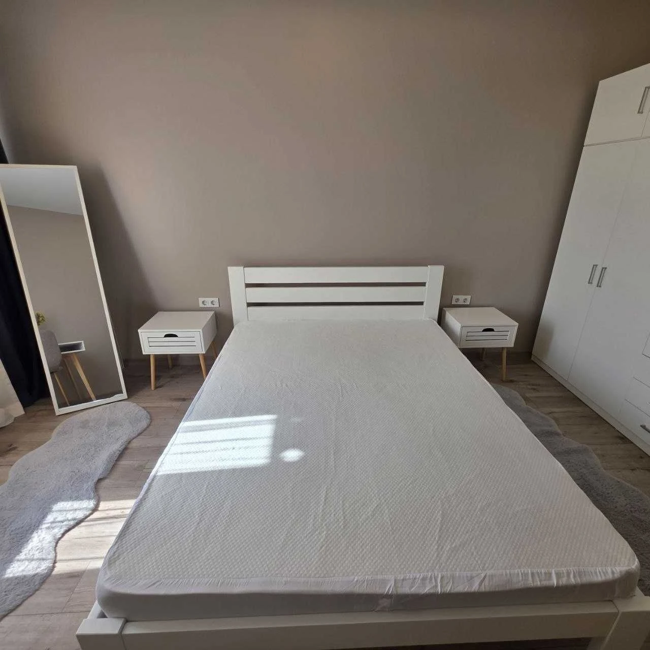 Sale of a modern one-bedroom apartment in the city center - No buyer's commission!