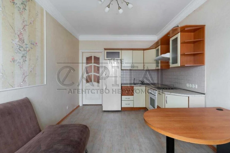 Apartment for sale on вул. М. Токарева 54 sq m with renovation 11th floor