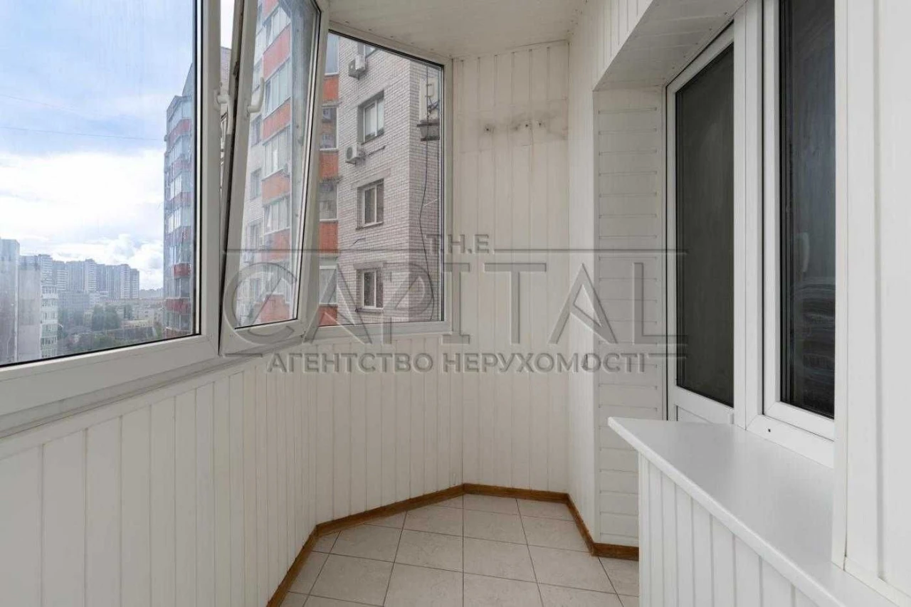 Продаж квартири вул. М. Токарева 54 м2 З ремонтом 11 поверх