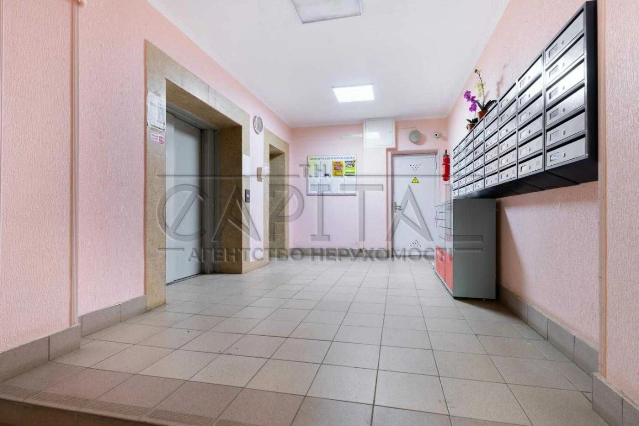 Продаж квартири вул. М. Токарева 54 м2 З ремонтом 11 поверх