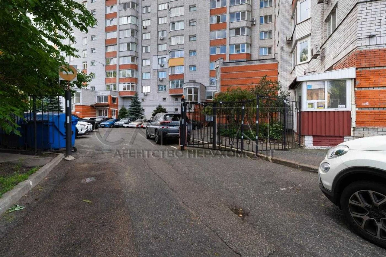 Продаж квартири вул. М. Токарева 54 м2 З ремонтом 11 поверх