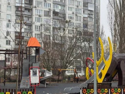 2-Bedroom Apartment, Left Bank, Rusanovka, Rusanova Street