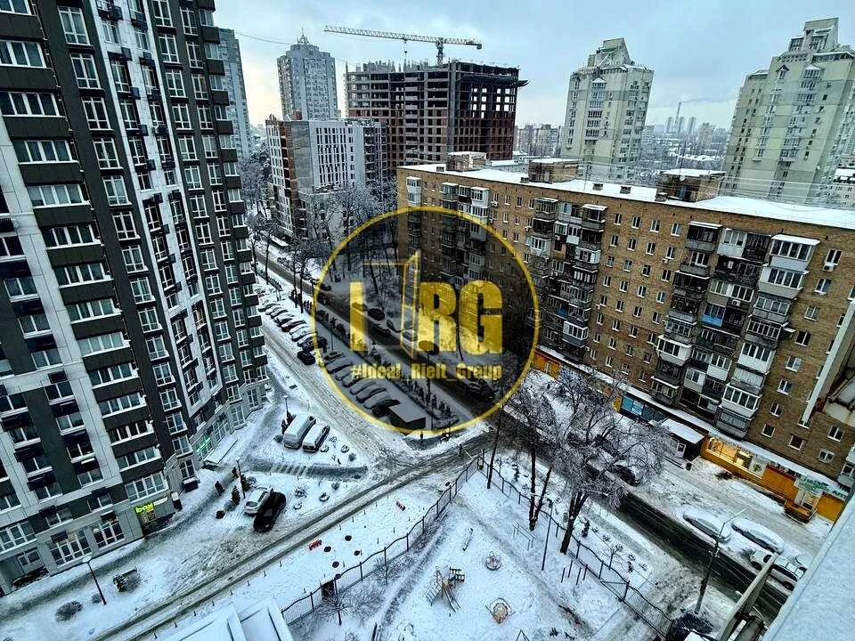 Квартира. Київ, Львівська вул.