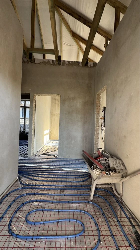 House with unfinished works. Final stage