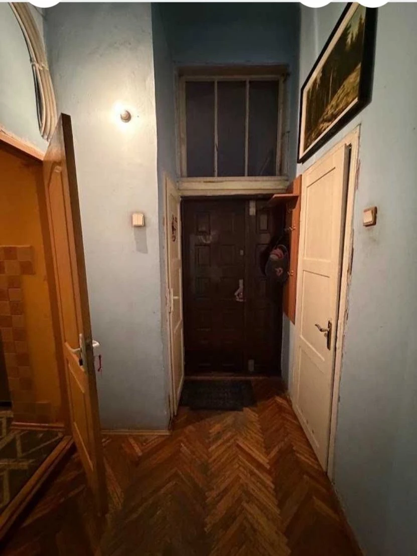 Продається 1-кімнатна квартира на вул. Головній, 14