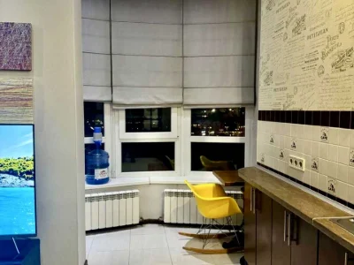 Apartment. Zhylans'ka Street, Kyiv.