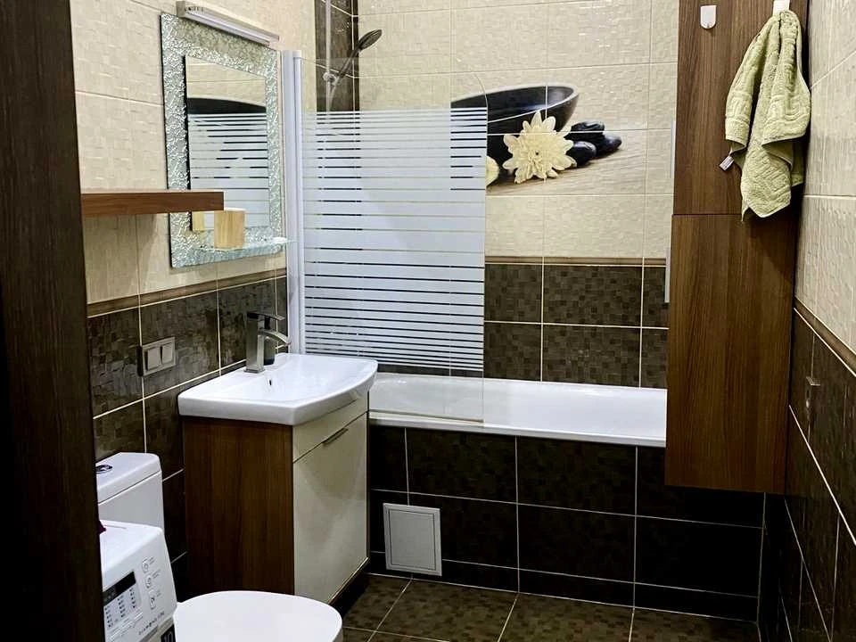Apartment. Zhylans'ka Street, Kyiv.