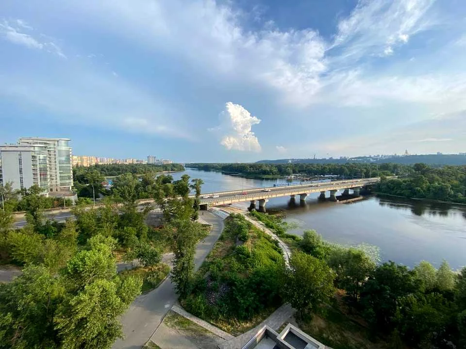 Квартира. Київ, Микільсько-Слобідська вул.