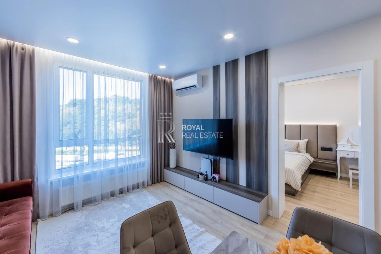 Терміновий продаж 1к 45 м² Світло Парк Видубичі