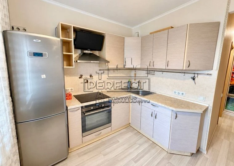 Продаж 2-кімнатної квартири, Мишуги 3 / Мишуги 3, Метро Позняки, 2 хвилини