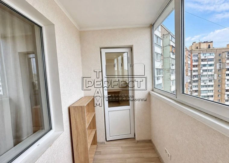 Продаж 2-кімнатної квартири, Мишуги 3 / Мишуги 3, Метро Позняки, 2 хвилини