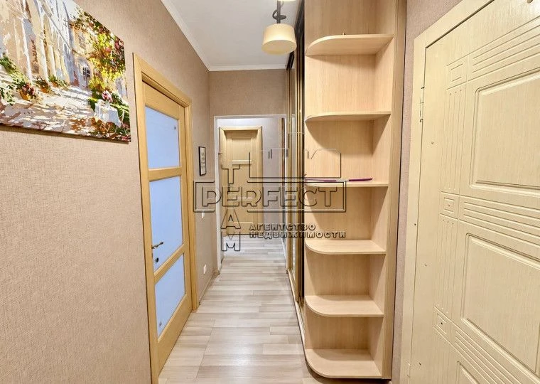 Продаж 2-кімнатної квартири, Мишуги 3 / Мишуги 3, Метро Позняки, 2 хвилини