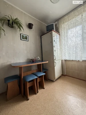 Продаж Квартира Свердловський масив