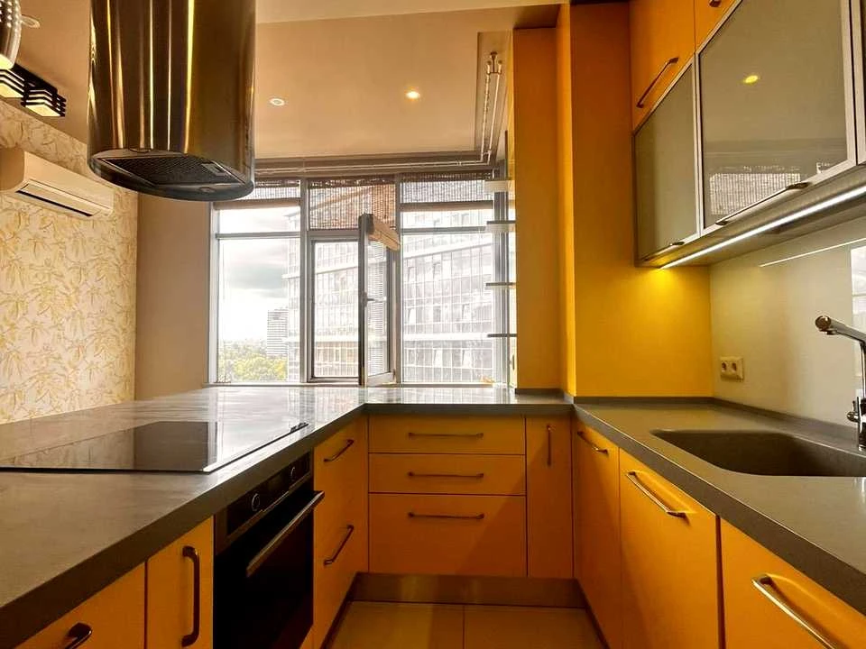 Apartment. Kyiv, Darnytskyi Blvd.