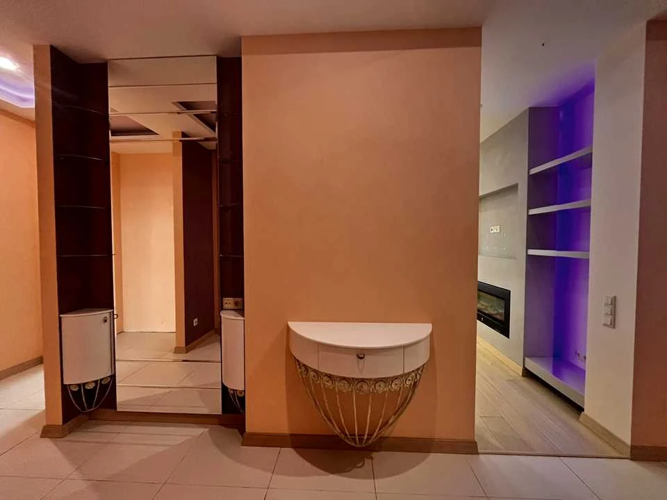 Apartment. Kyiv, Darnytskyi Blvd.