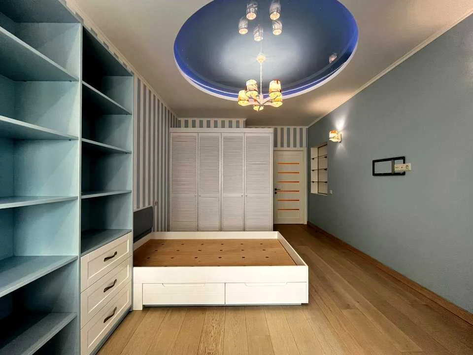 Apartment. Kyiv, Darnytskyi Blvd.