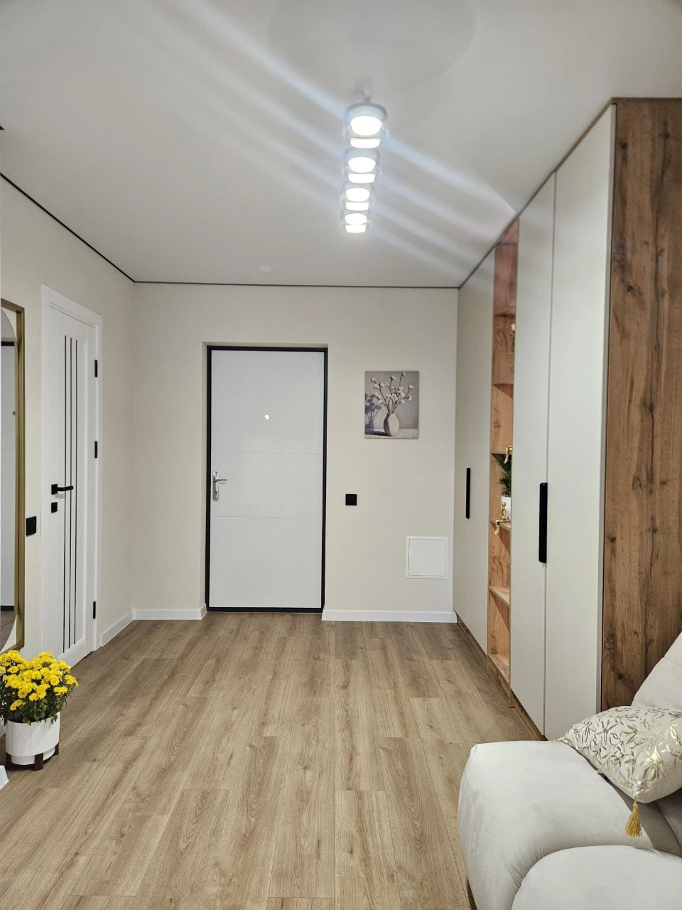 Продажа квартиры после ремонта, г. Теремки, Одесский бульвар, Ж
