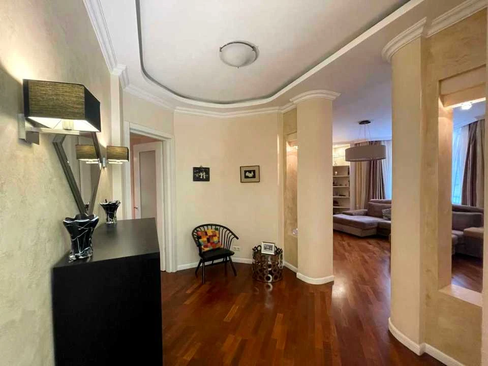 Apartment. Eugene Konovalets st., Kyiv