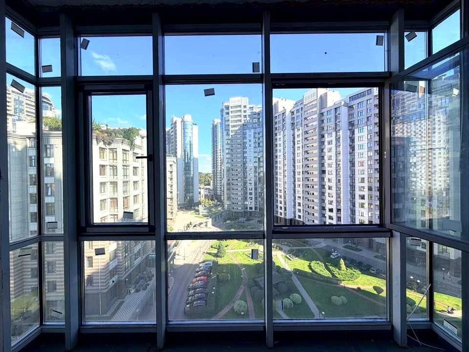 Apartment. Andriy Verkholyada st., Novopechersky Lipki, Kyiv