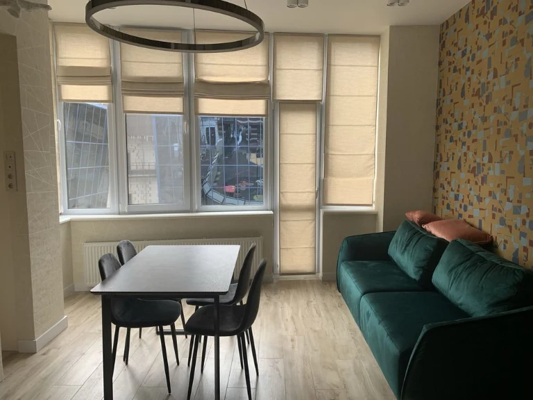 Продаж 3х квартири 87квм, Престиж Хол