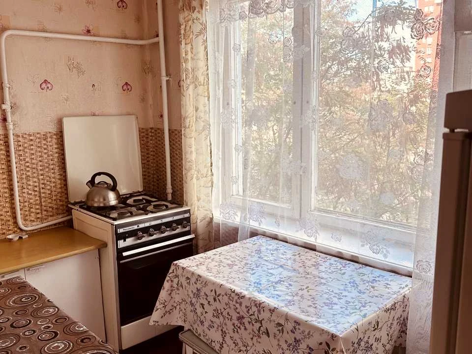 Квартира. Київ, Чорних Запорожців вул.