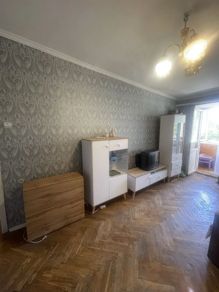 Sale, Oleń Teliha, 15, near the Dohorychy metro, 3 rooms