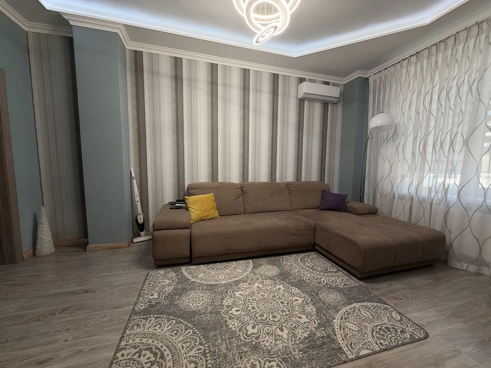 ‼️ New building. Three-room apartment. Center of the city. 4 floors.