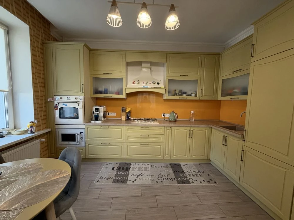 ‼️ New building. Three-room apartment. Center of the city. 4 floors.