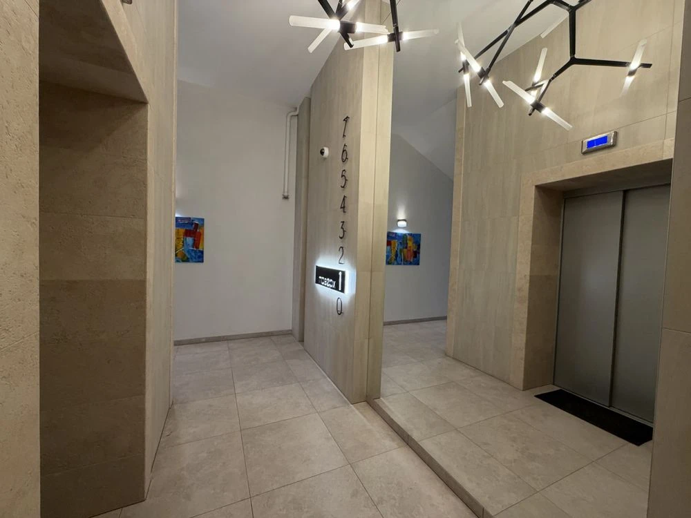 ‼️ New building. Three-room apartment. Center of the city. 4 floors.