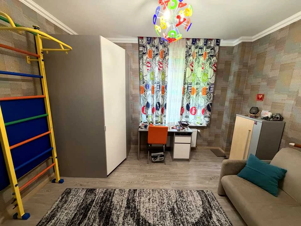 Apartment. Poltava, Vitylia Grytsayenko street.