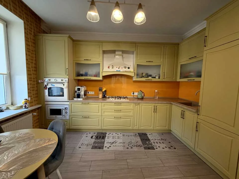 Apartment. Poltava, Vitylia Grytsayenko street.