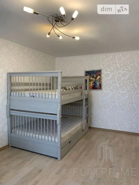For sale 2-room apartment 64 sq. m. on Borispolska Street 6 • ID 346