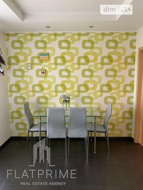 For sale 2-room apartment 64 sq. m. on Borispolska Street 6 • ID 346
