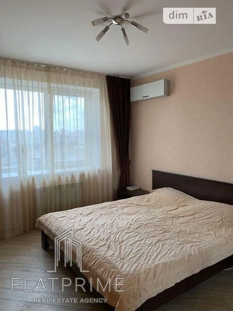 For sale 2-room apartment 64 sq. m. on Borispolska Street 6 • ID 346