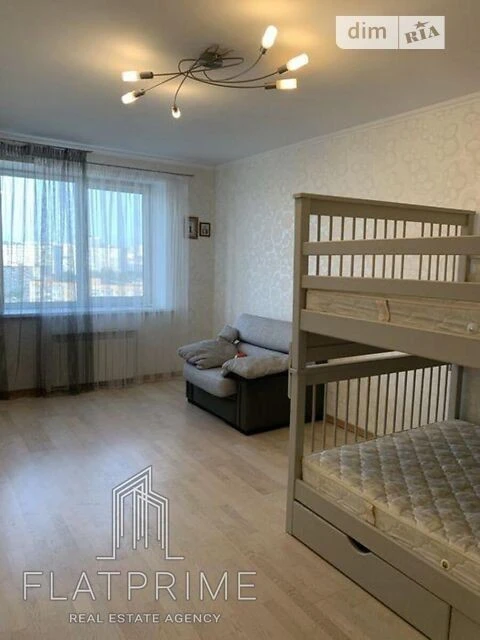 For sale 2-room apartment 64 sq. m. on Borispolska Street 6 • ID 346