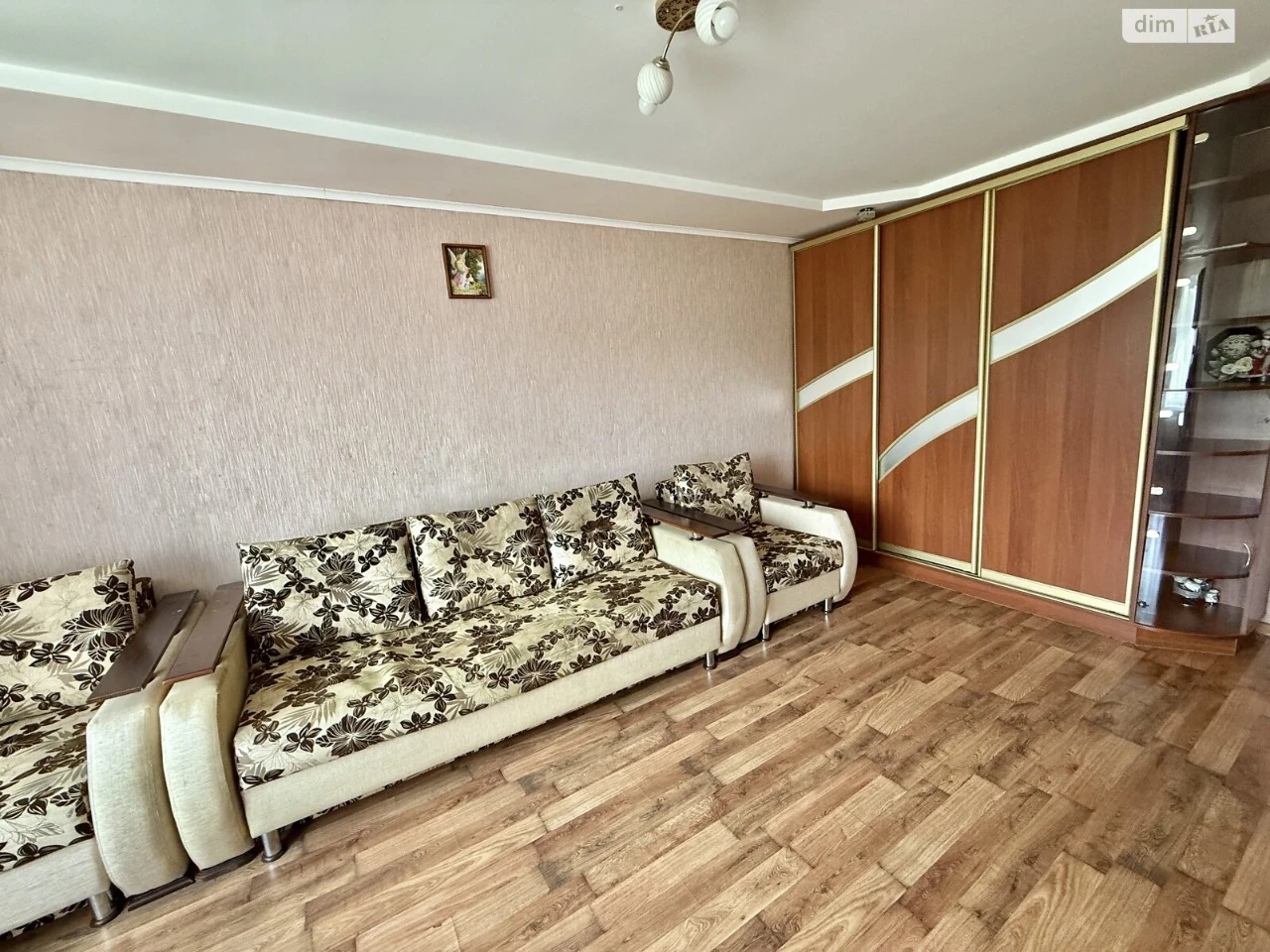 Довгострокова Оренда Квартири в Рясне-2