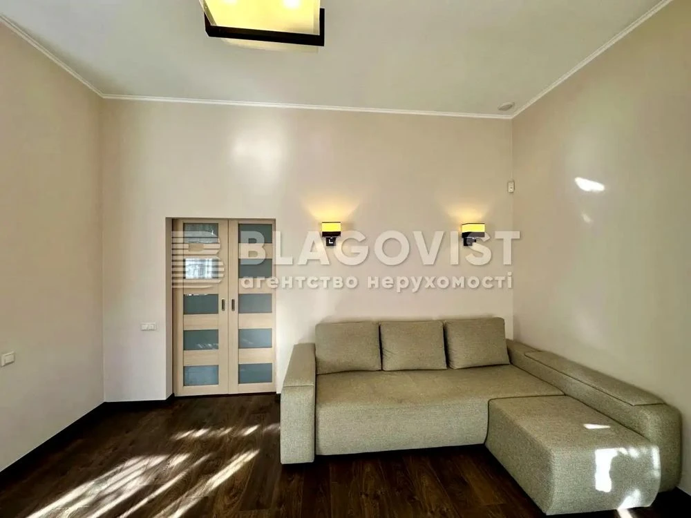 Продаж 2-х кімн кв-ри 60м2 вул.Велика Житомирська 31, Царськ