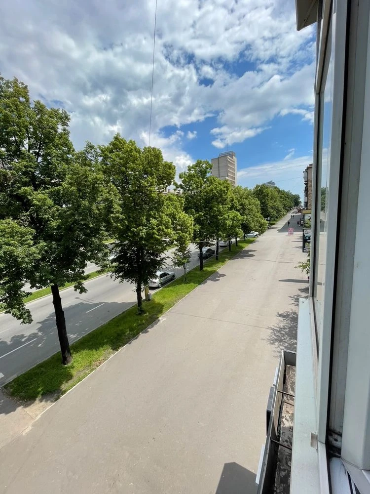 Продаж 2-кімнатній квартири в центрі Запоріжжя!!