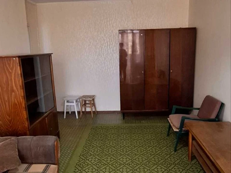 Apartment. Kharkiv, Valentinovska St.