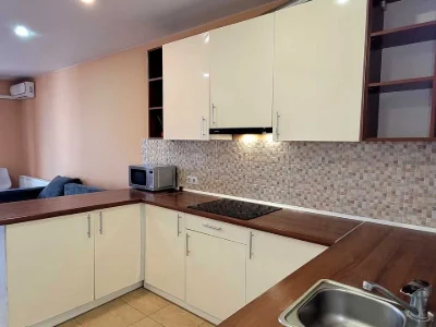 Apartment. Mikhailo Maksimovych Street, Kyiv