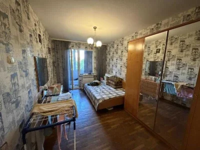 Продам 3к кв на Аэрокосмическом пр  с перекрестком Молочной