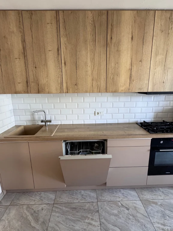 Продам СВОЮ 3х комнатную квартиру Приморский район, Одесса