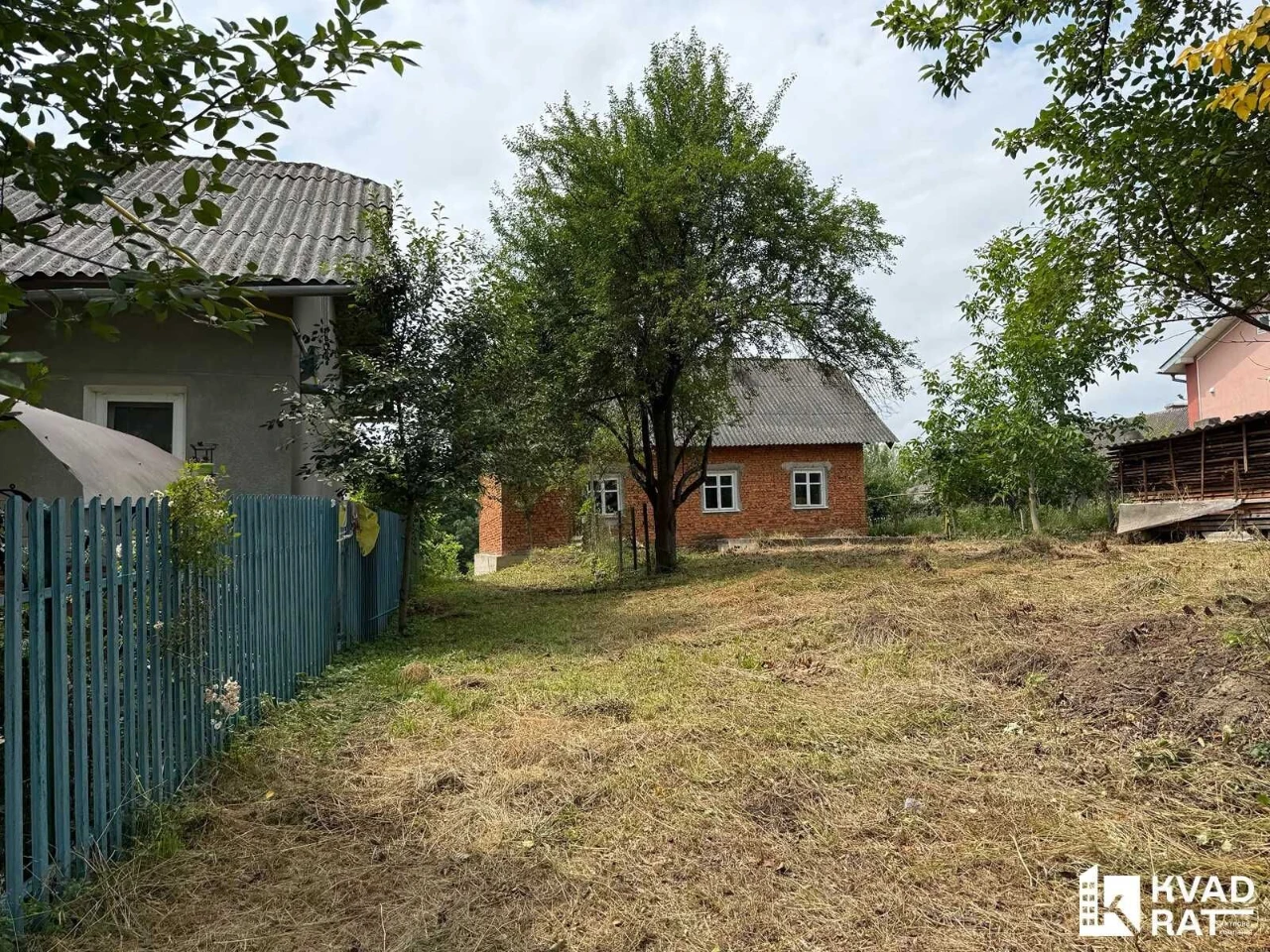 Будинок у передмісті Франківська! 12 сот землі