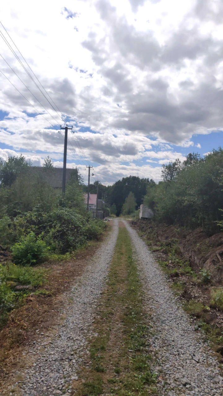 Land 6 acres Ivano-Frankivsk, forest, fish lakes, 20 minutes to Fr