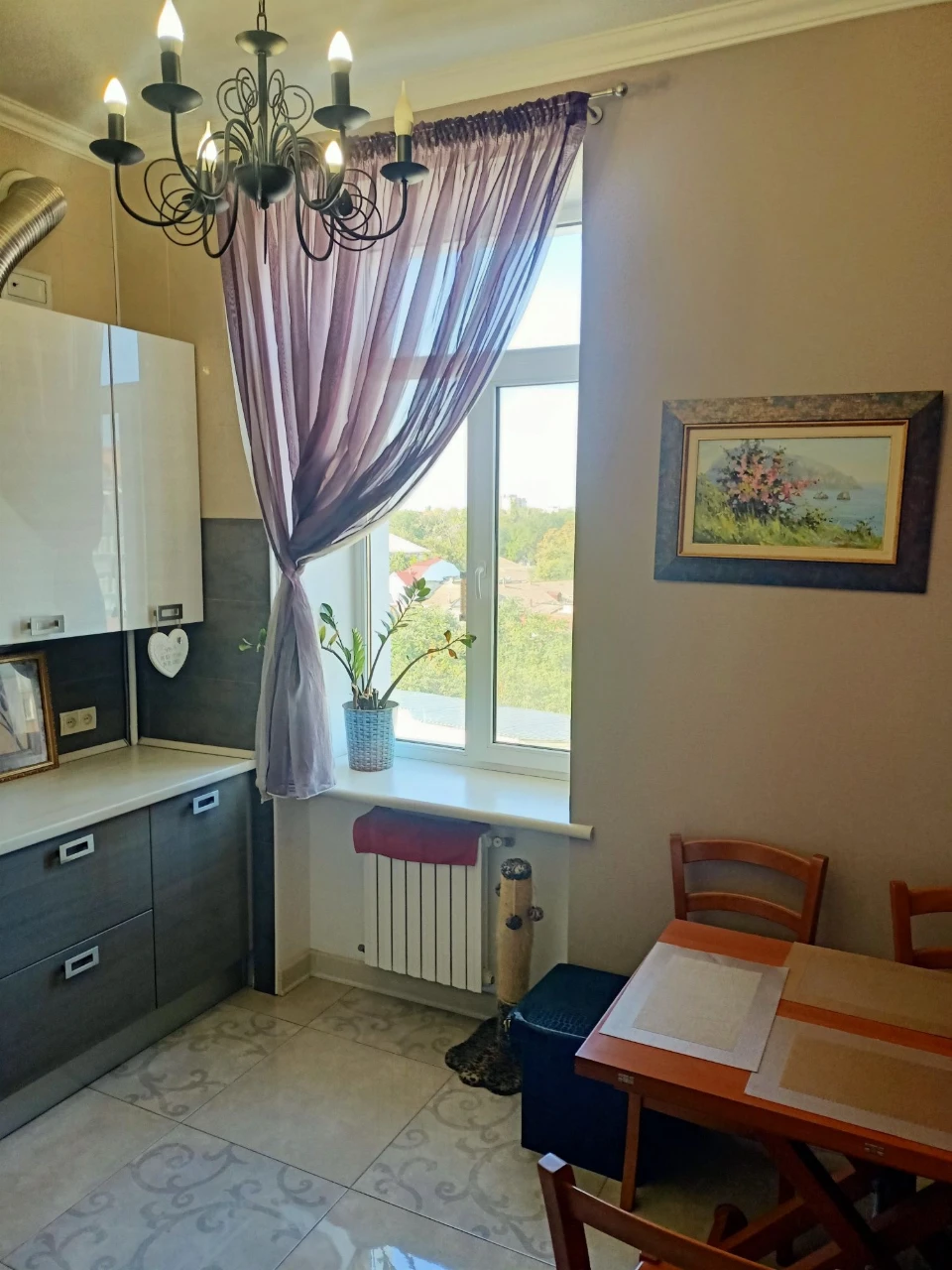 Продаж 2к квартири у Центрі з ремонтом та автономним опаленн