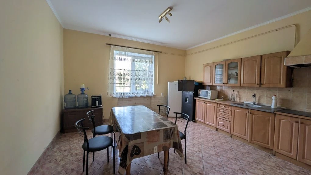 House in Rosh Horiv, Rogiznsky Lane