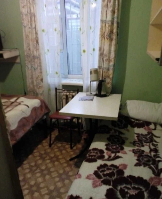 The room without an intermediary is constantly warm 9.-10.stan.Bolsh. Font